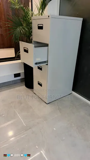Strong Metallic 4 Drawer Storing Cabinet With Locks