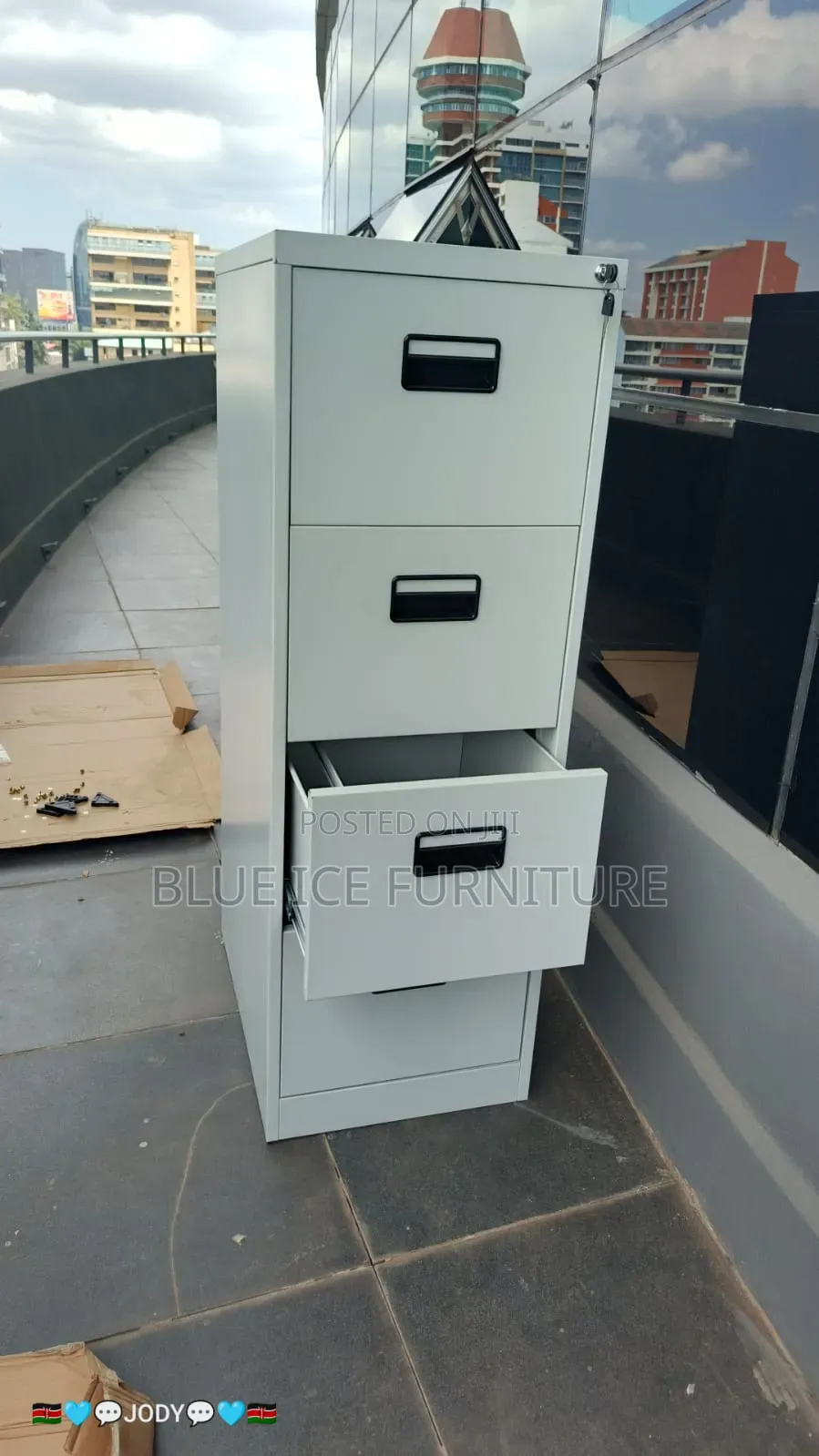 Strong Metallic 4 Drawer Storing Cabinet With Locks