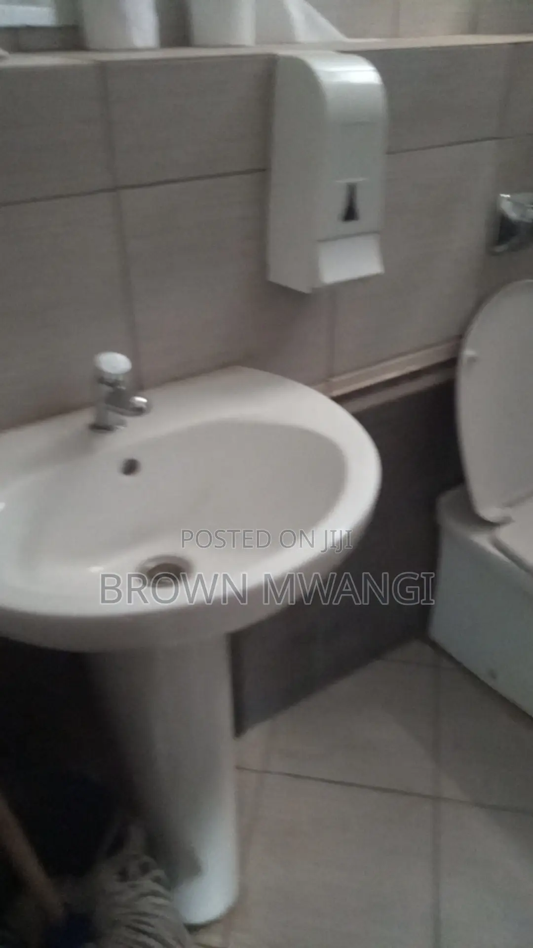 Space to Let in Ngong Road Kilimani