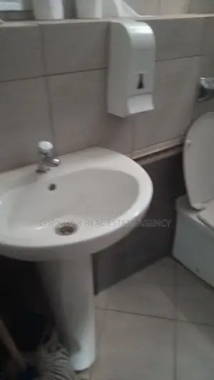 Space to Let in Ngong Road Kilimani