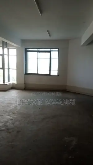 Space to Let in Ngong Road Kilimani