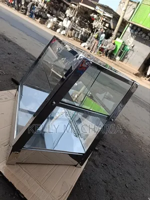 Transparent Charcoal Food Warmers Display