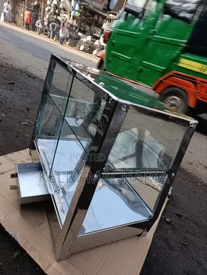 Transparent Charcoal Food Warmers Display