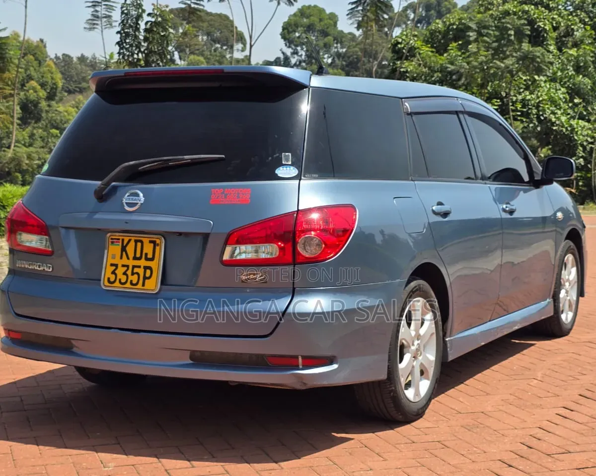 Nissan Wingroad 2015 Blue