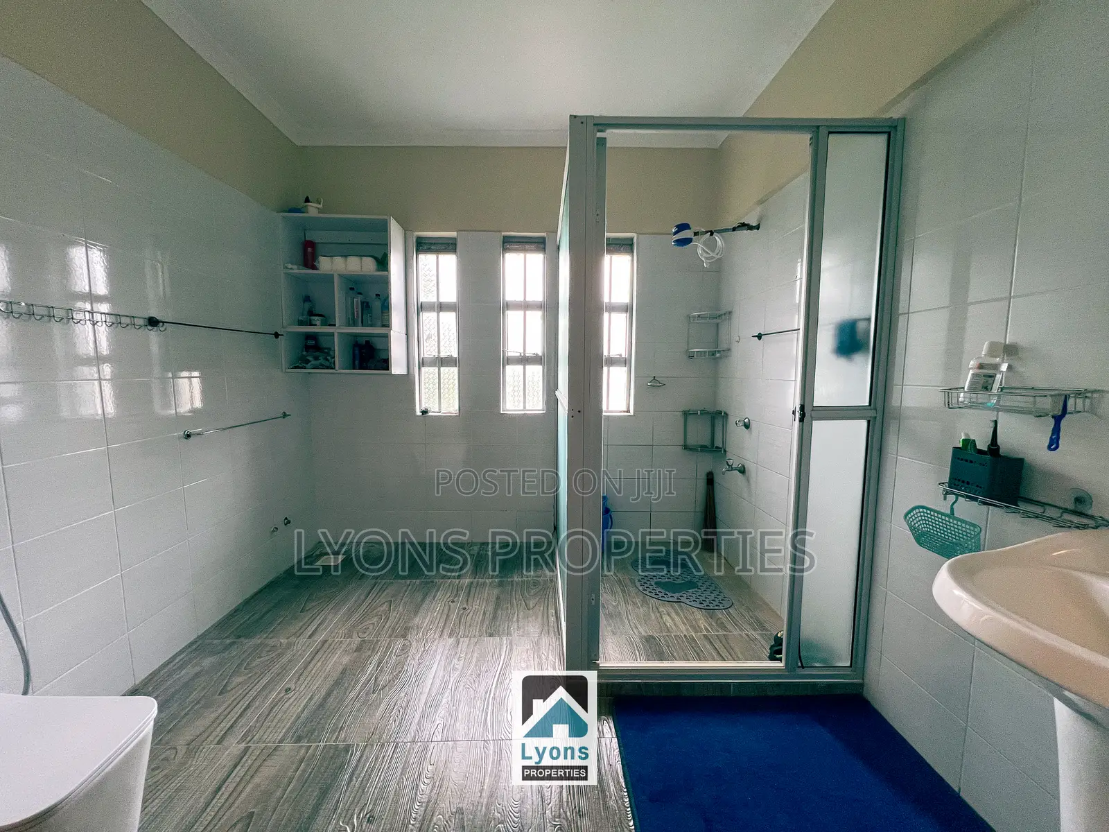 4bdrm Maisonette in Kibiku for rent