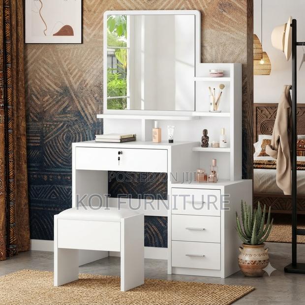 Dressers; White Elegant Modern Style Dressing Vanity Table Set - thumbnail 5
