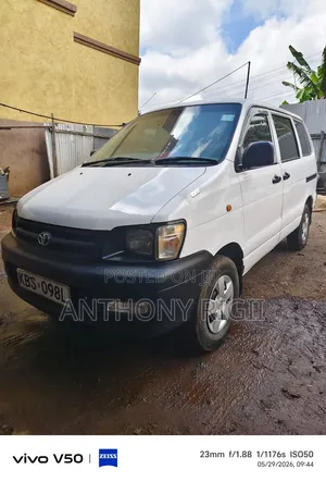 Toyota TownAce 2006 White