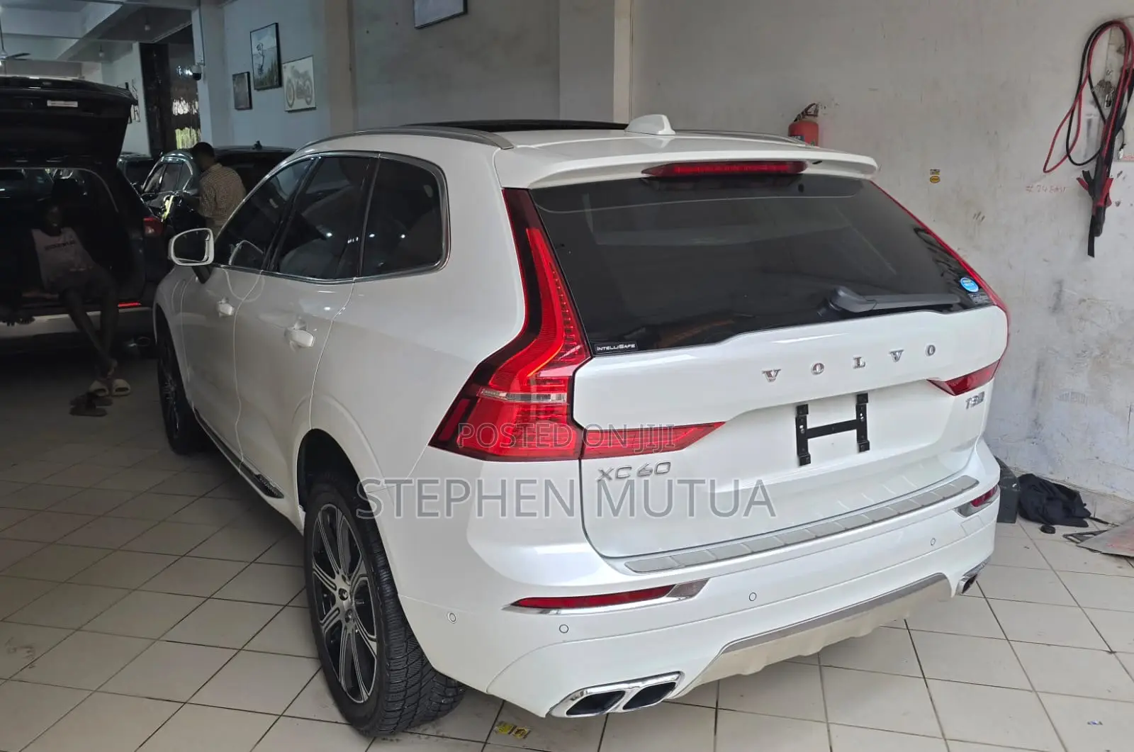Volvo XC60 T6 Momentum AWD 2019 White