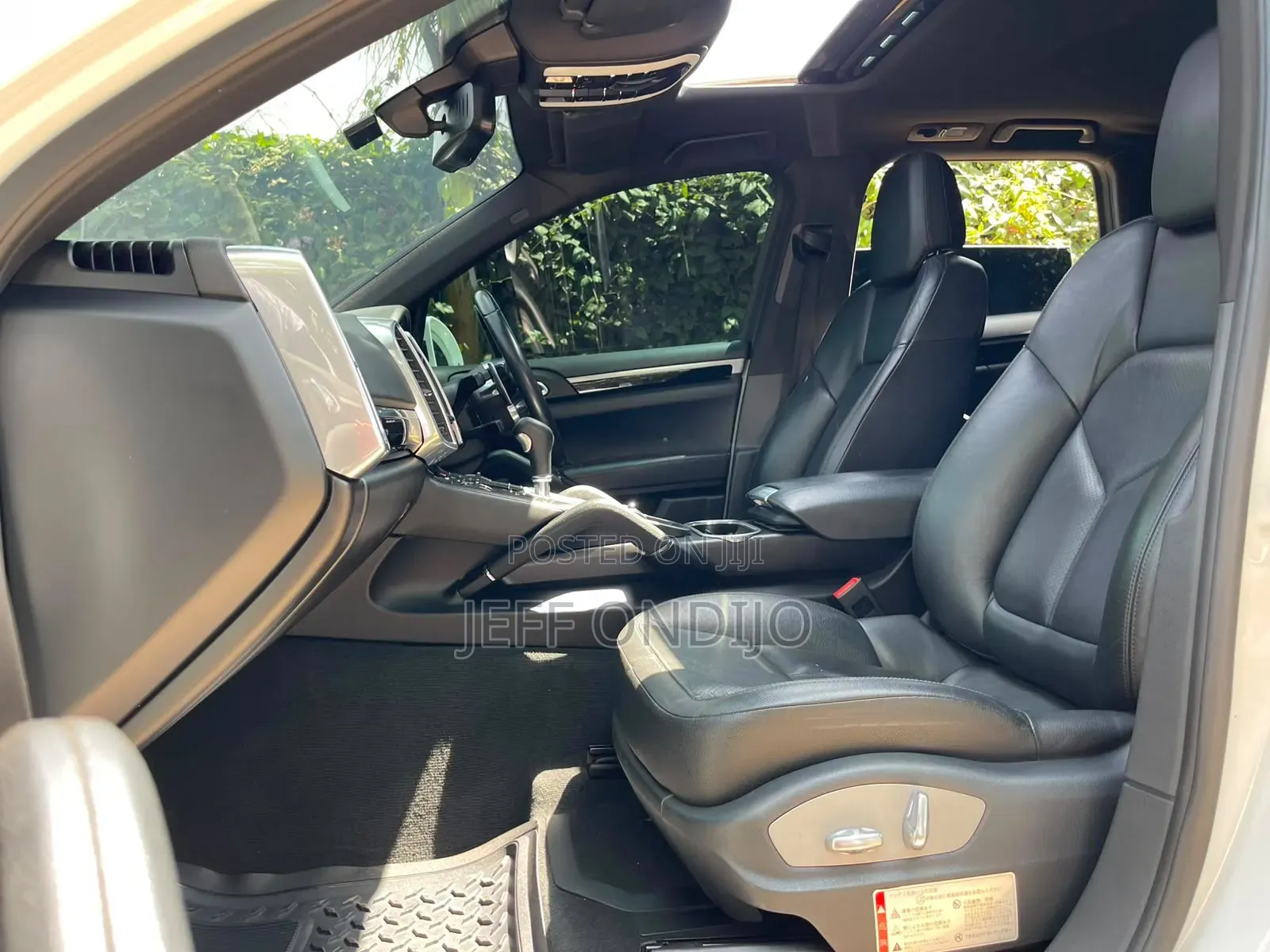 Porsche Cayenne 2015 White