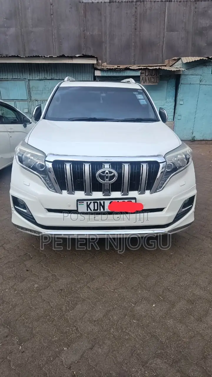 Toyota Land Cruiser Prado 2016 White