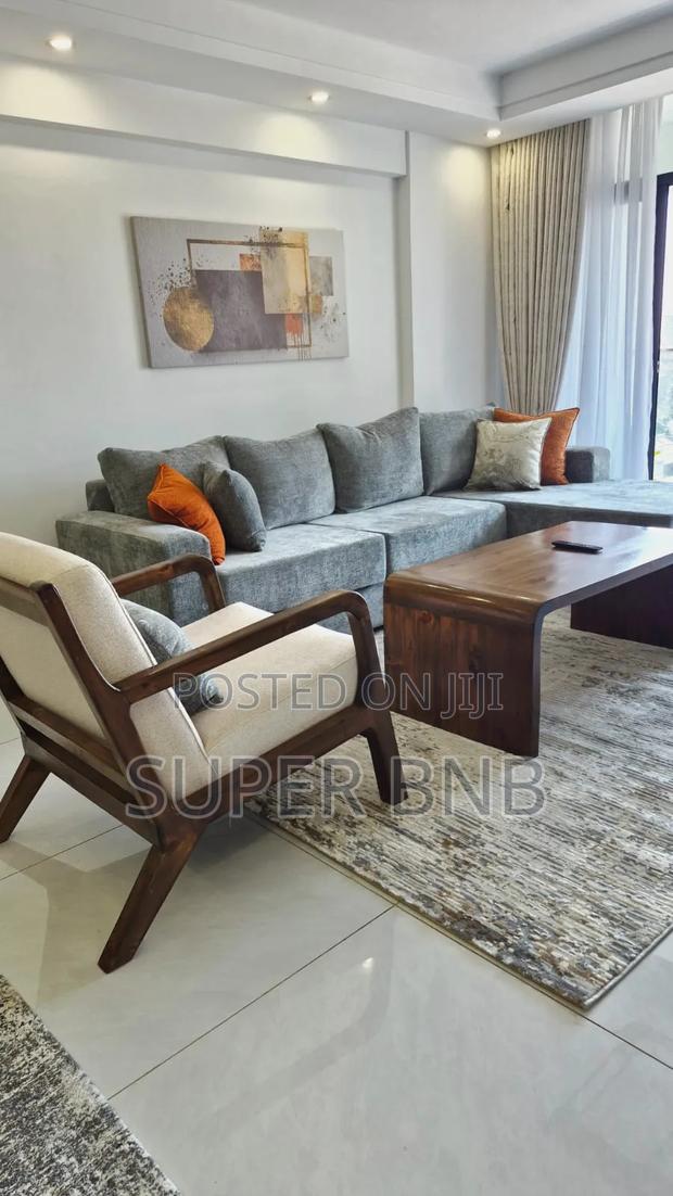 Executive Studio Airbnb at Grand Midtown Apartments, Ngara - thumbnail 2