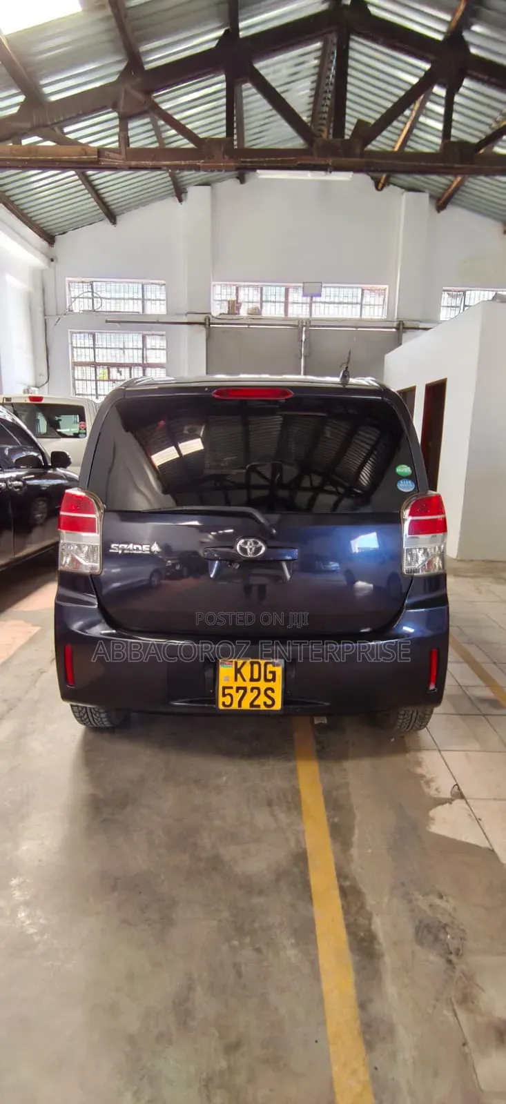 Toyota Spade 2017 Purple