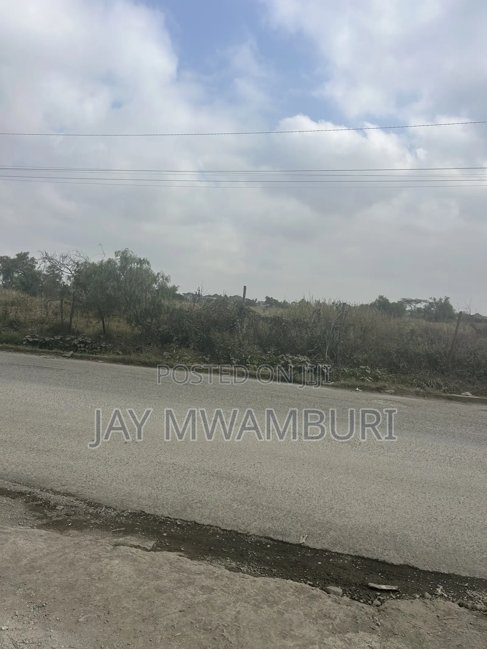 1 Acre Touching Tarmac Katani