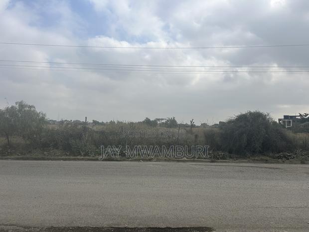 1 Acre Touching Tarmac Katani - thumbnail 3