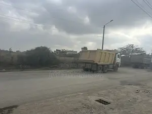 1 Acre Touching Tarmac Katani