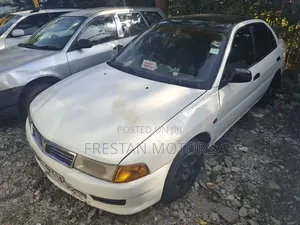Mitsubishi Lancer 1997 White