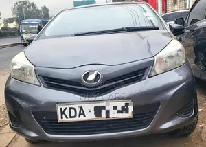 Toyota Vitz 2014 Gray