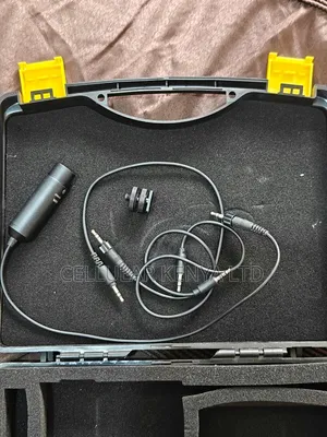 BOYA BY-WM8 Pro- UHF Dual-Channel Wireless Microphone System Used