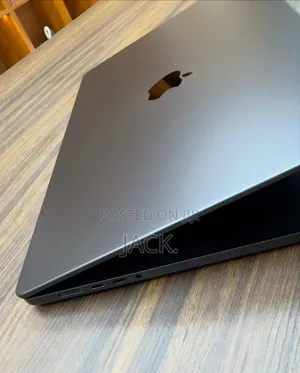 Laptop Apple MacBook Pro 2023 M3 Pro 18GB Apple M3 Pro SSD 512GB