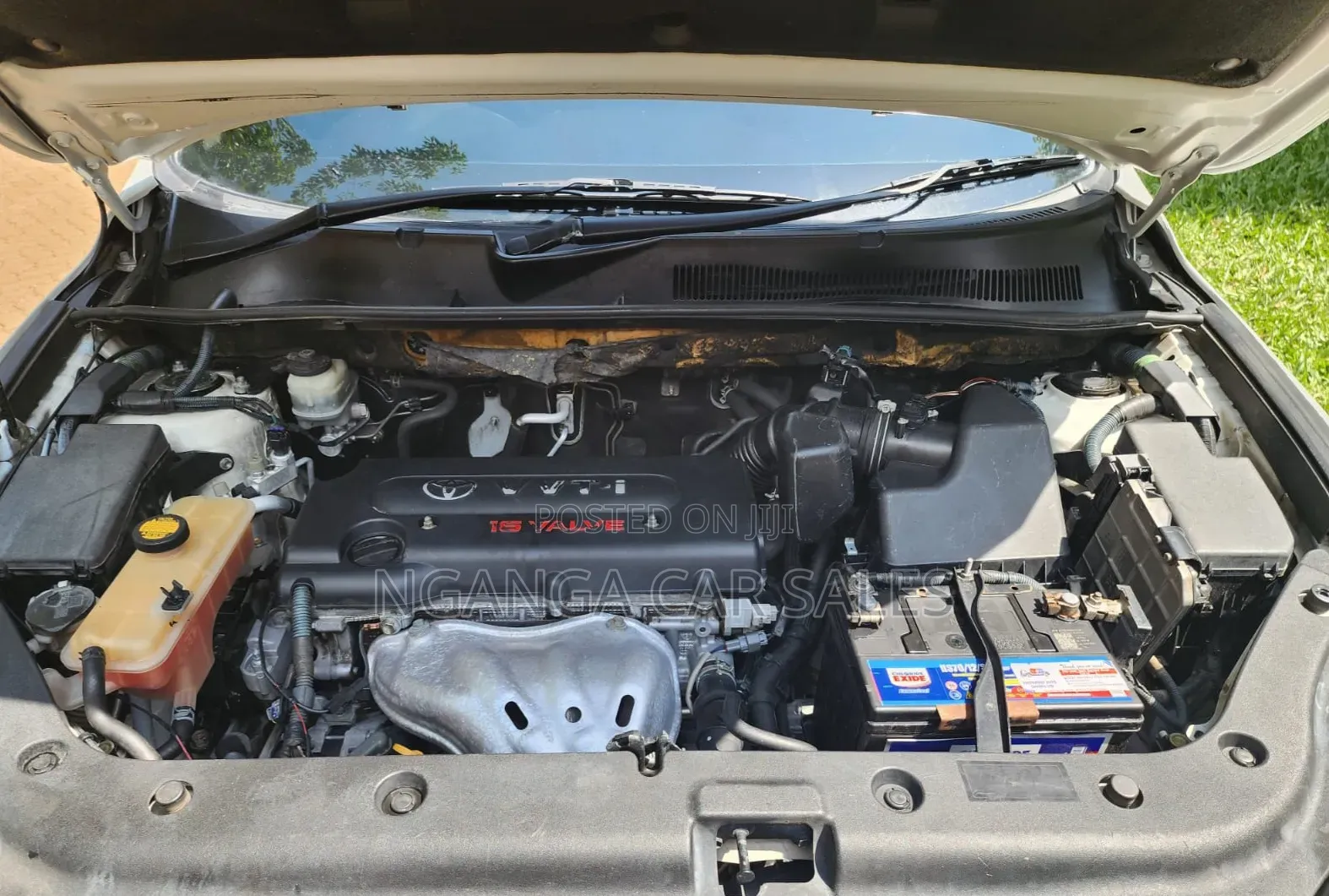 Toyota RAV4 2011 White