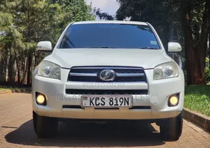 Toyota RAV4 2011 White