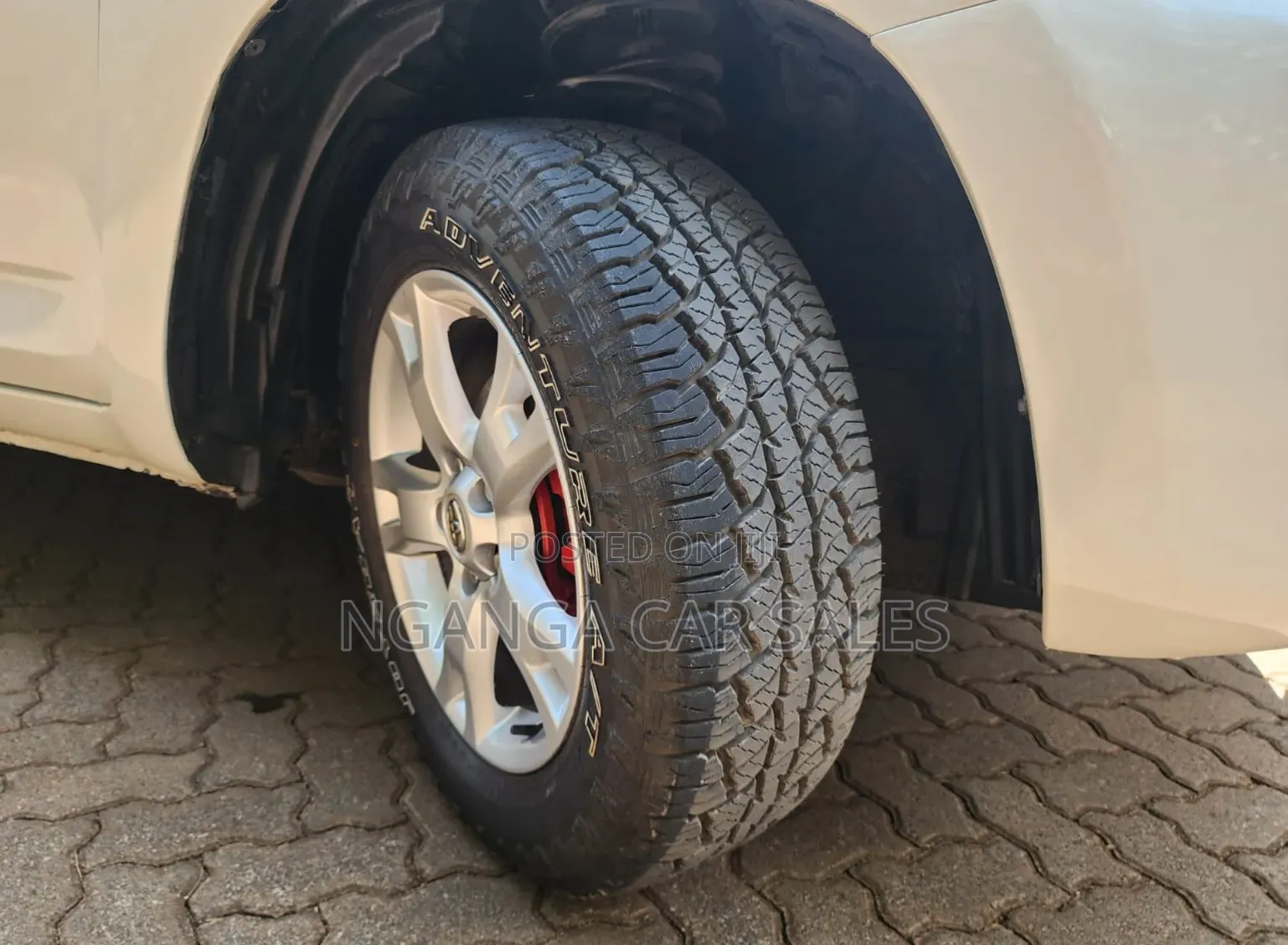 Toyota RAV4 2011 White