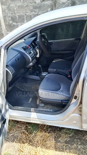 Honda Fit 2006 Silver