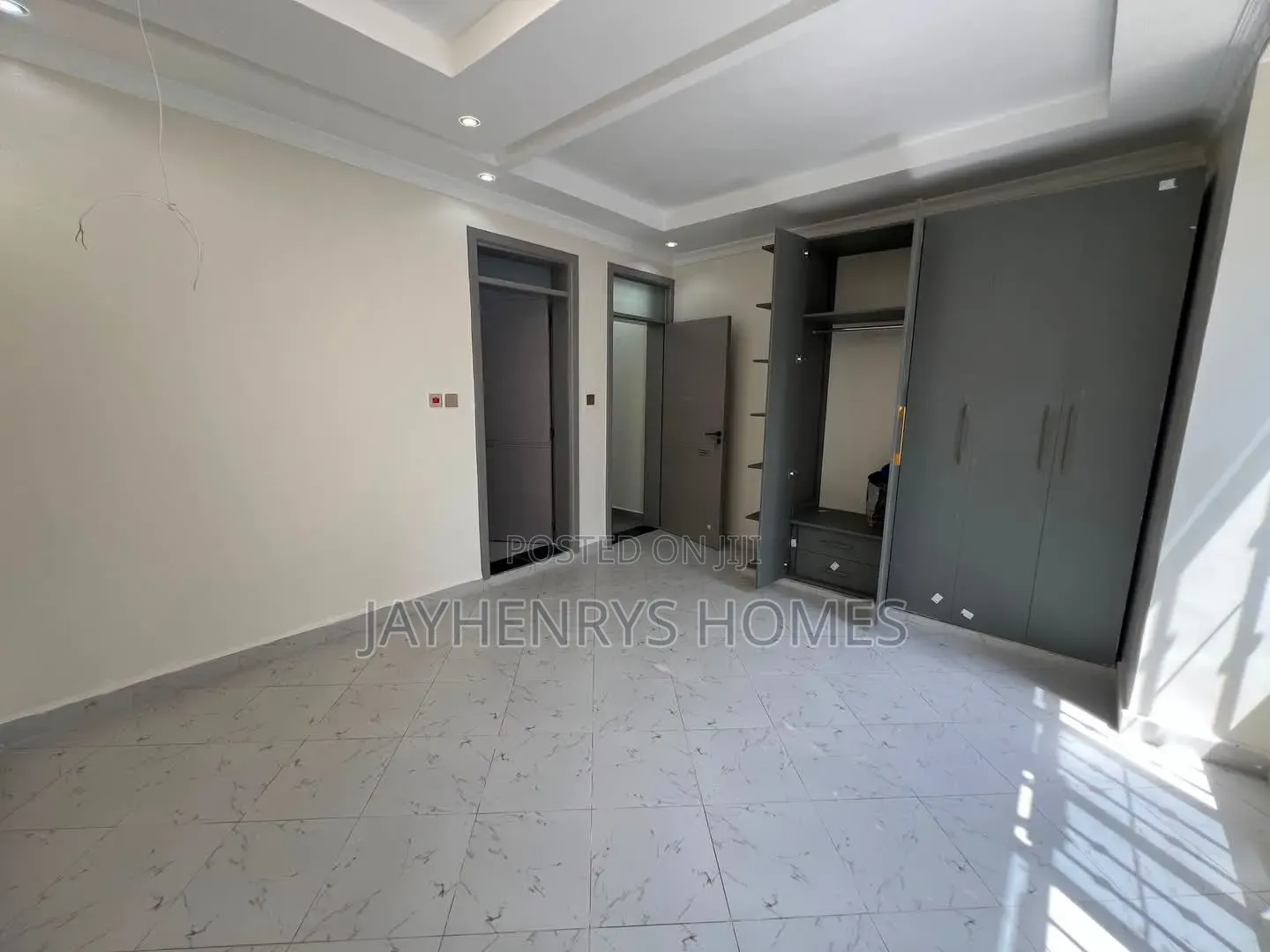 5bdrm House in Mugutha, Kimbo for sale