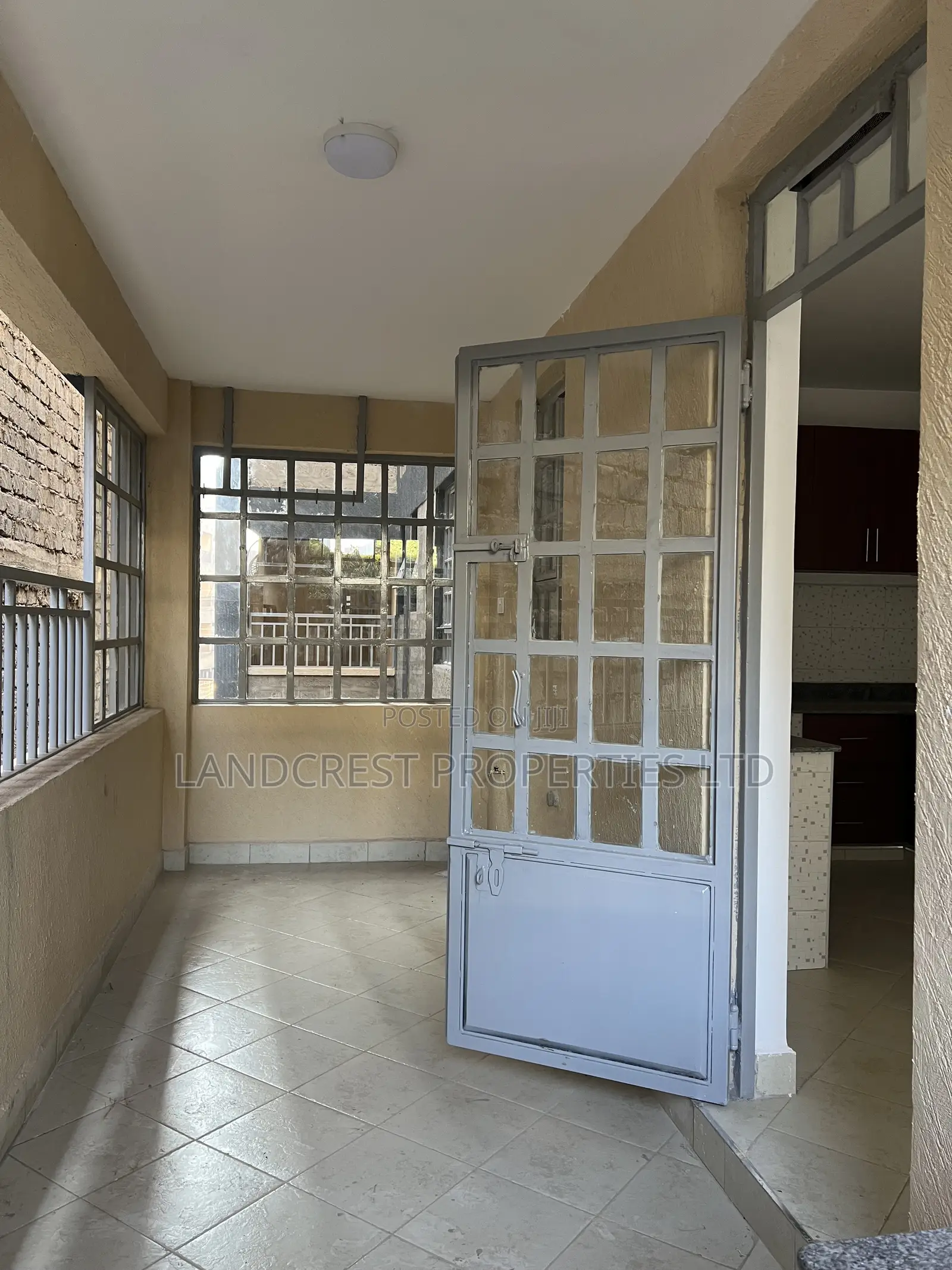 2bdrm Apartment in Zambezi/Sigona for rent