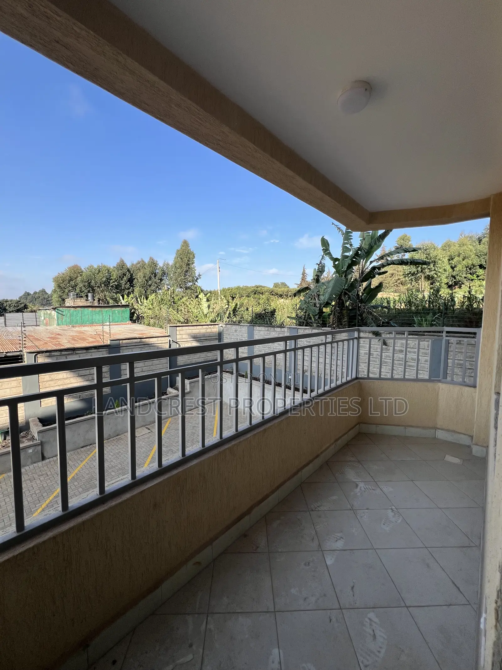2bdrm Apartment in Zambezi/Sigona for rent