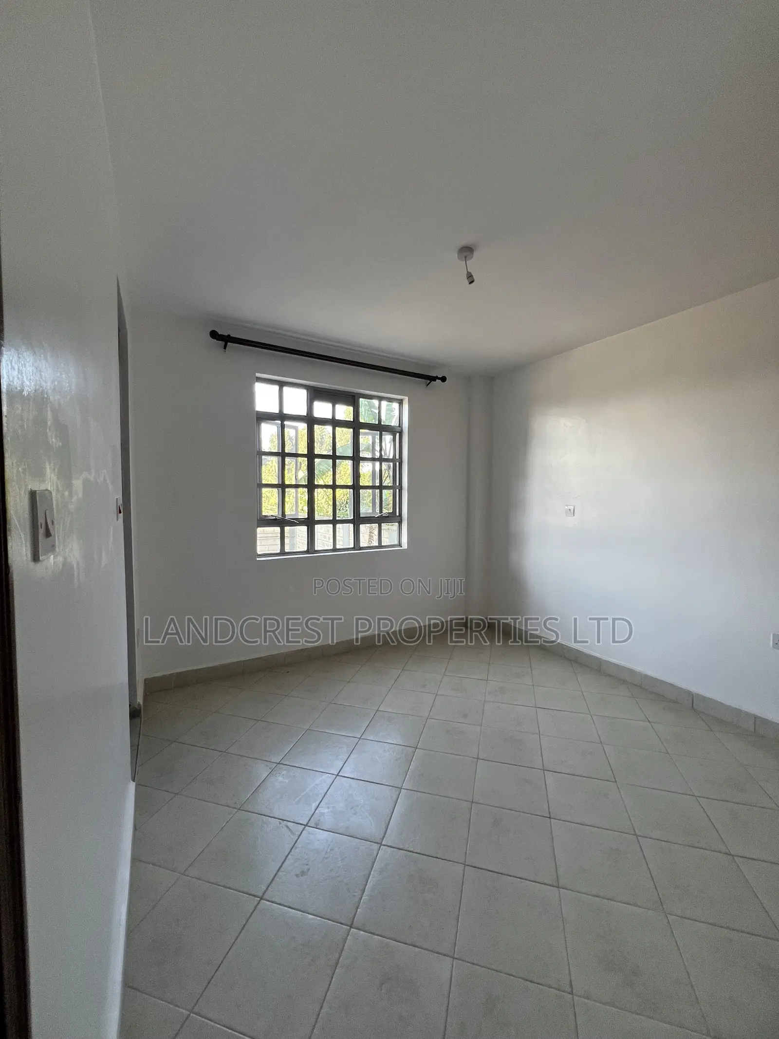 2bdrm Apartment in Zambezi/Sigona for rent