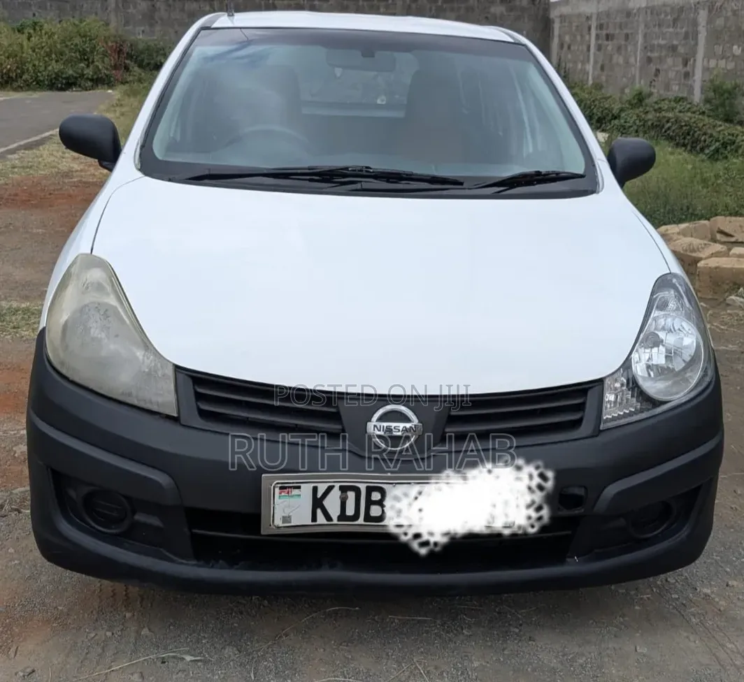 Nissan Advan 2014 White