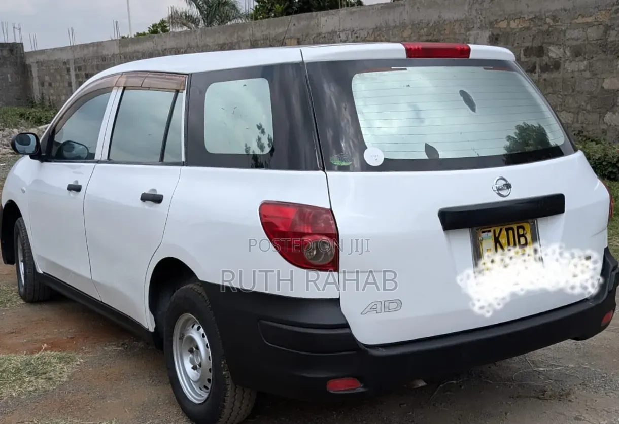 Nissan Advan 2014 White