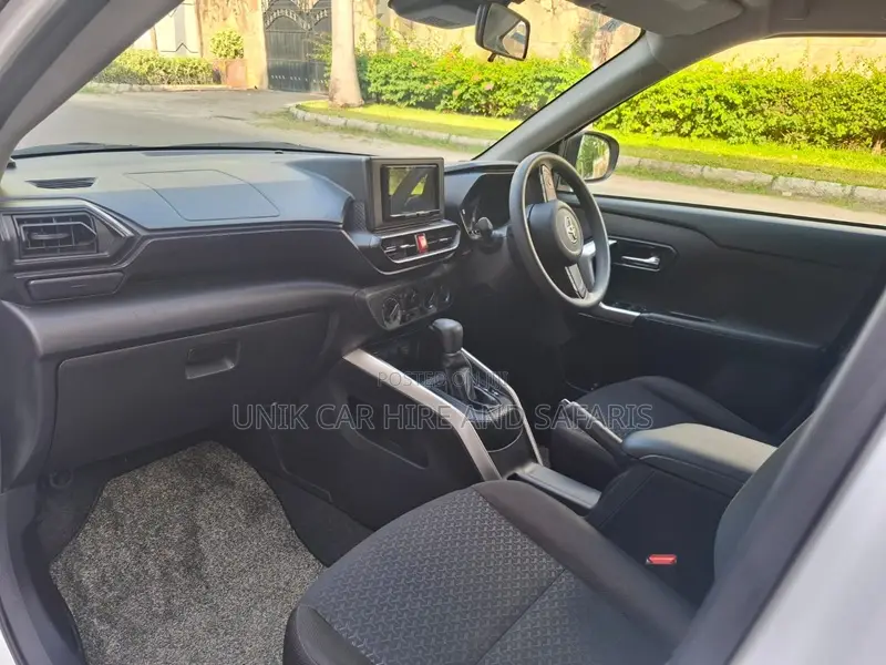 Toyota Raize 1.0 FWD 2020 Pearl
