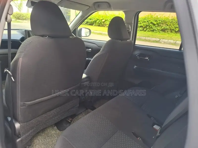 Toyota Raize 1.0 FWD 2020 Pearl