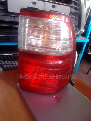 Toyota Land Cruiser 100 Series Taillights