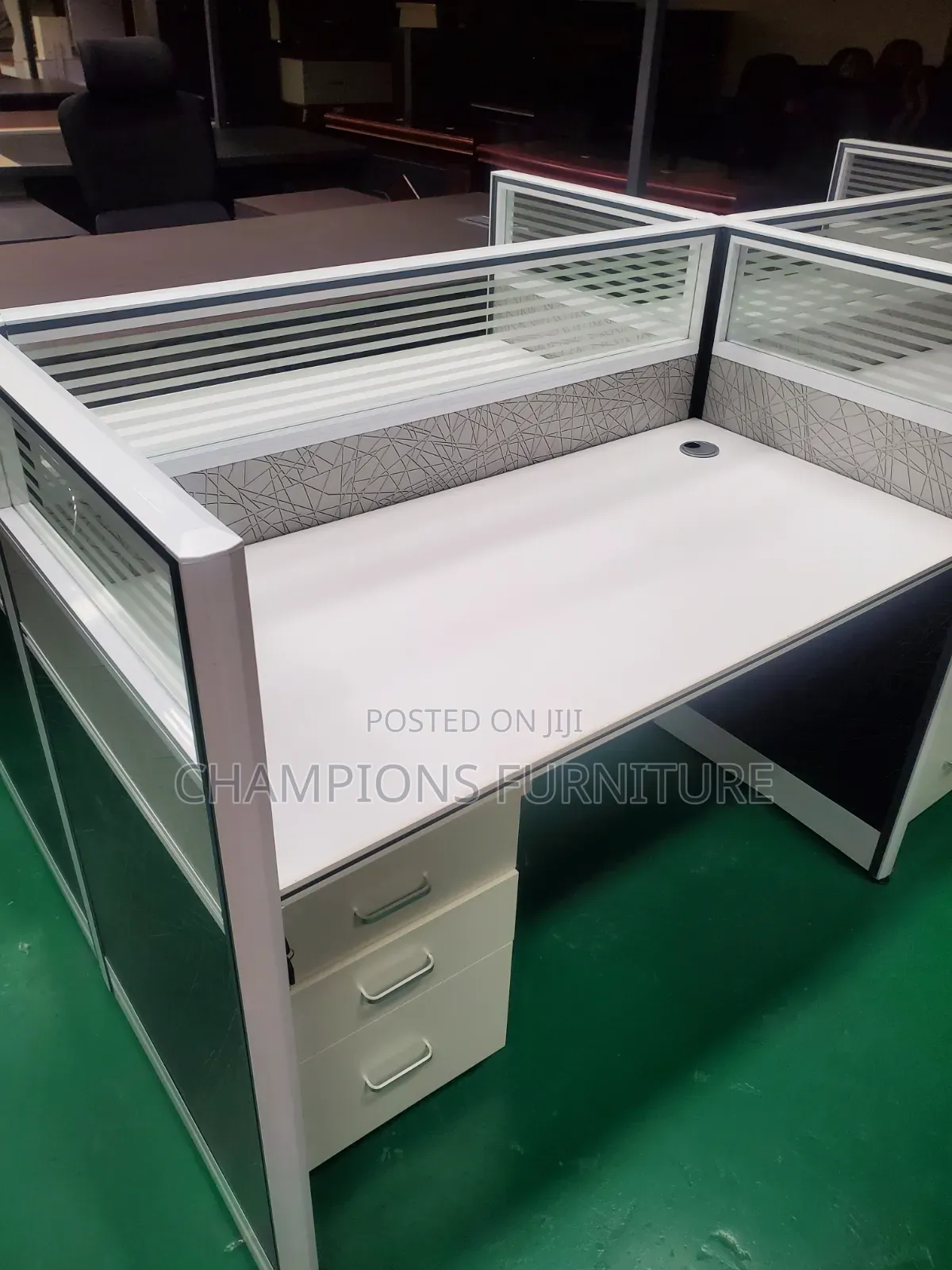 Four Way Workstation