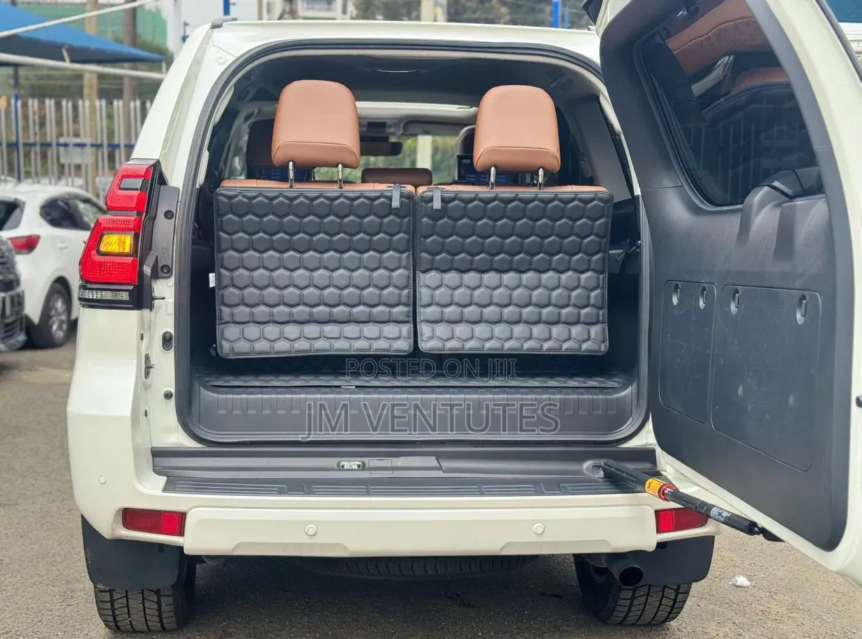 Toyota Land Cruiser Prado 2021 White