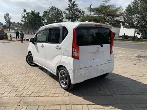 Daihatsu Move 2021 White