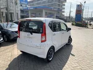 Daihatsu Move 2021 White