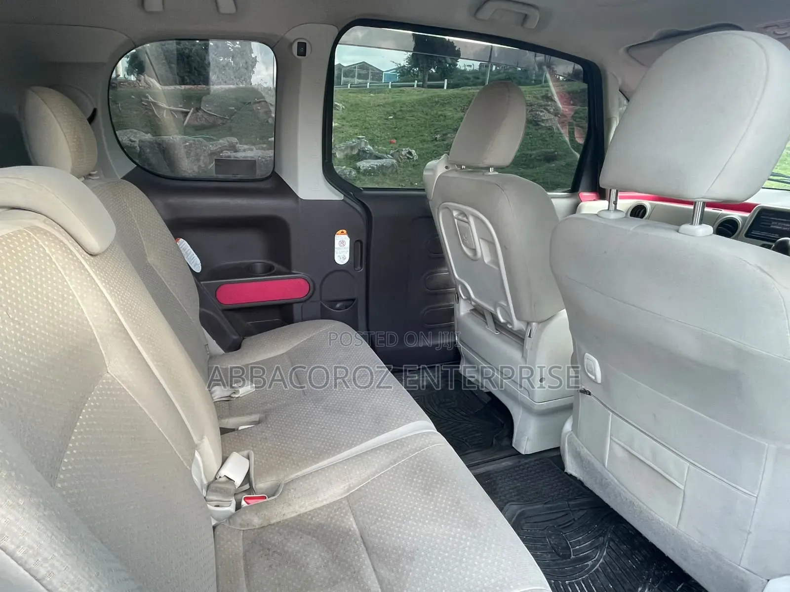Toyota Porte 2017 Black
