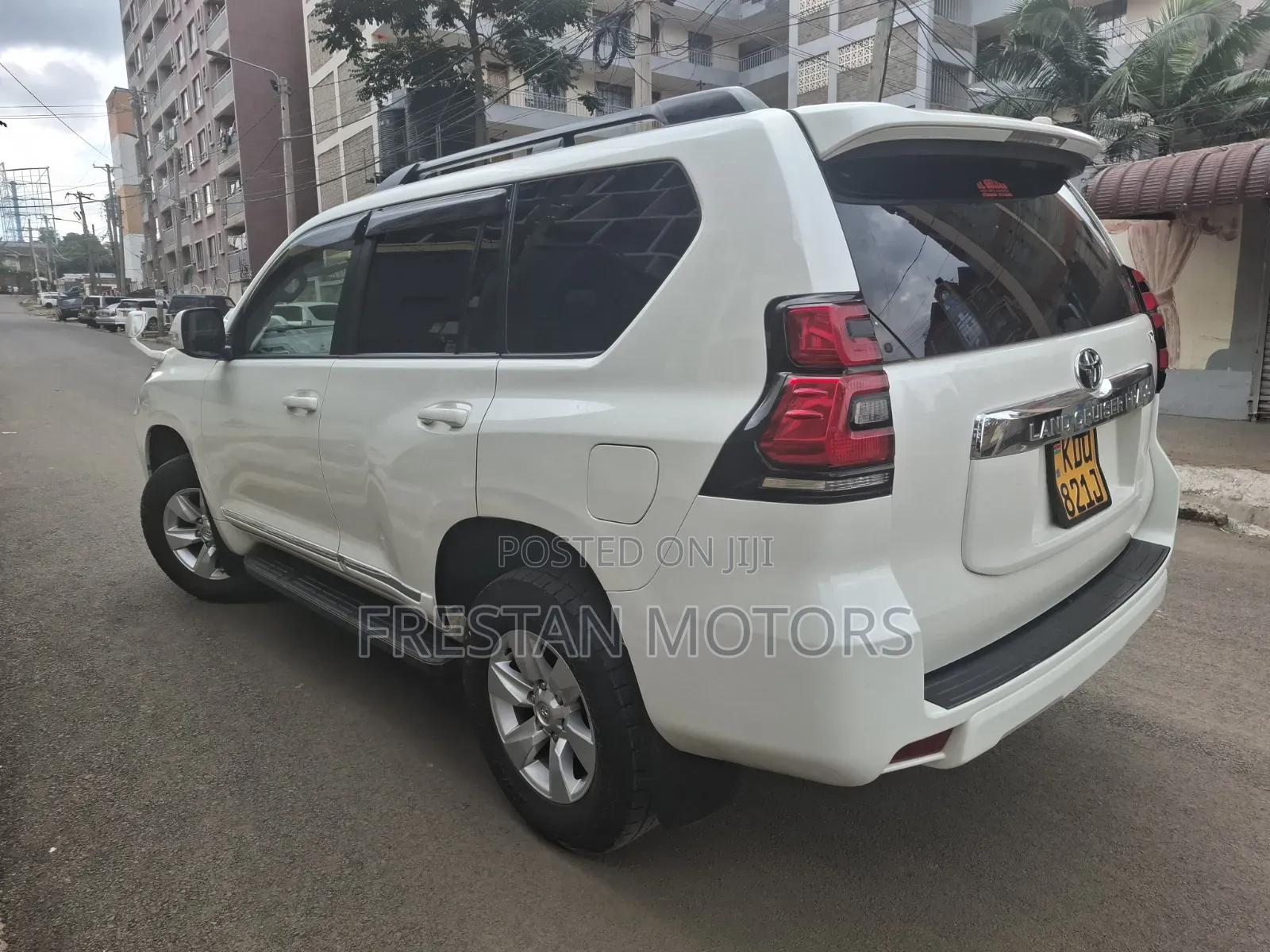 Toyota Land Cruiser Prado 2019 White