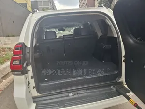 Toyota Land Cruiser Prado 2019 White