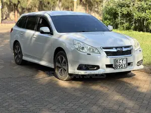 Subaru Legacy 2013 White