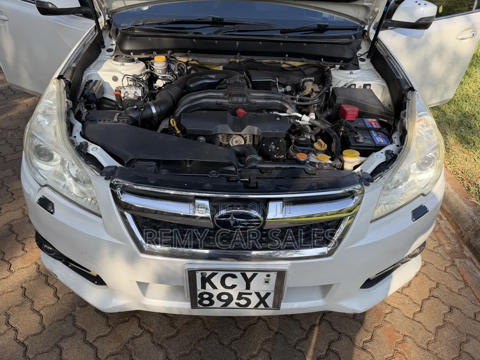 Subaru Legacy 2013 White