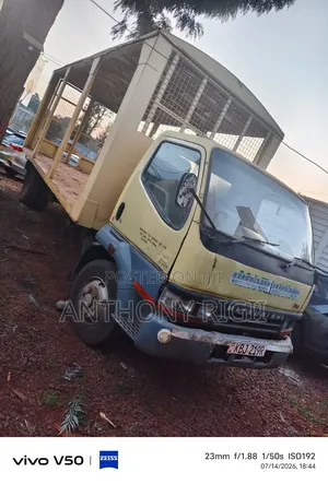 Mitsubishi Fuso FH 5.9L Truck