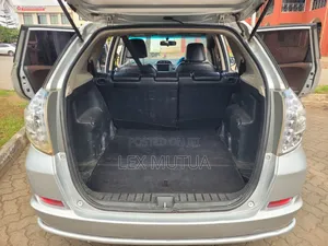 Honda Fit Shuttle 2014 Silver