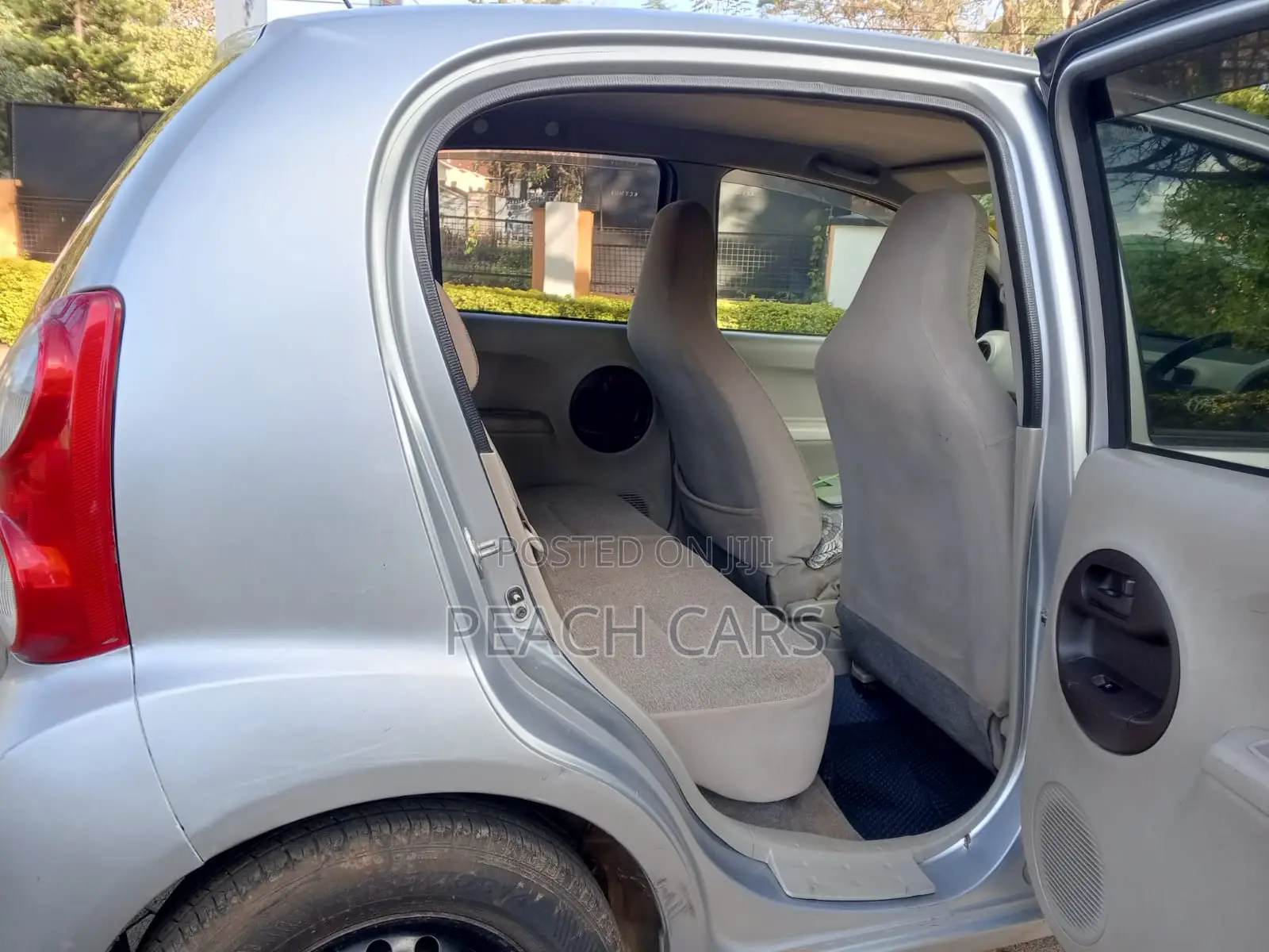 Toyota Passo 2013 Silver