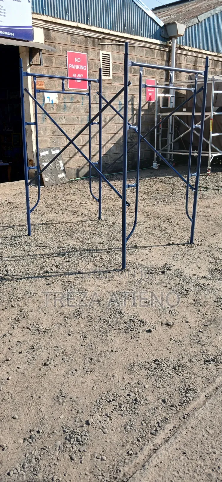 Builders Scaffolding Ladder