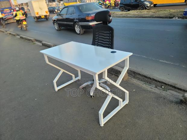Training Tables/ Computer Table - thumbnail 3